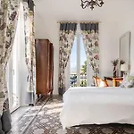 公寓 Ehemaliger Palast, Malerische Wohnung, Seeblick, Stellplatz *