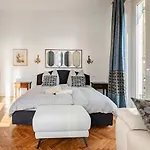 公寓 Ehemaliger Palast, Malerische Wohnung, Seeblick, Stellplatz 瓦雷泽