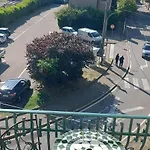 Ehemaliger Palast, Malerische Wohnung, Seeblick, Stellplatz 公寓 *